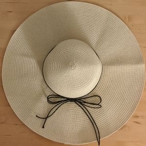 !SALE! Straw floppy hat